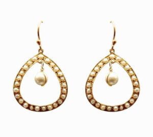 The V Collection CDE-934-01 Yellow Gold Pearl Silver Dangle Earring