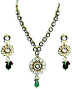 Being Women Elegant Multicolor Traditional Ethinic Alloy Jewel Set